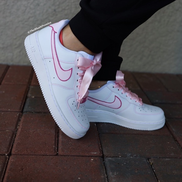 Nike Custom Air Force 1 Low with Matching Satin Laces NWT - Picture 10 of 15